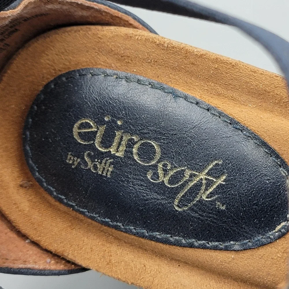 EuroSoft by Sofft Yerona Navy Blue Strappy Wedge Sandals Womens SIZE 7.5